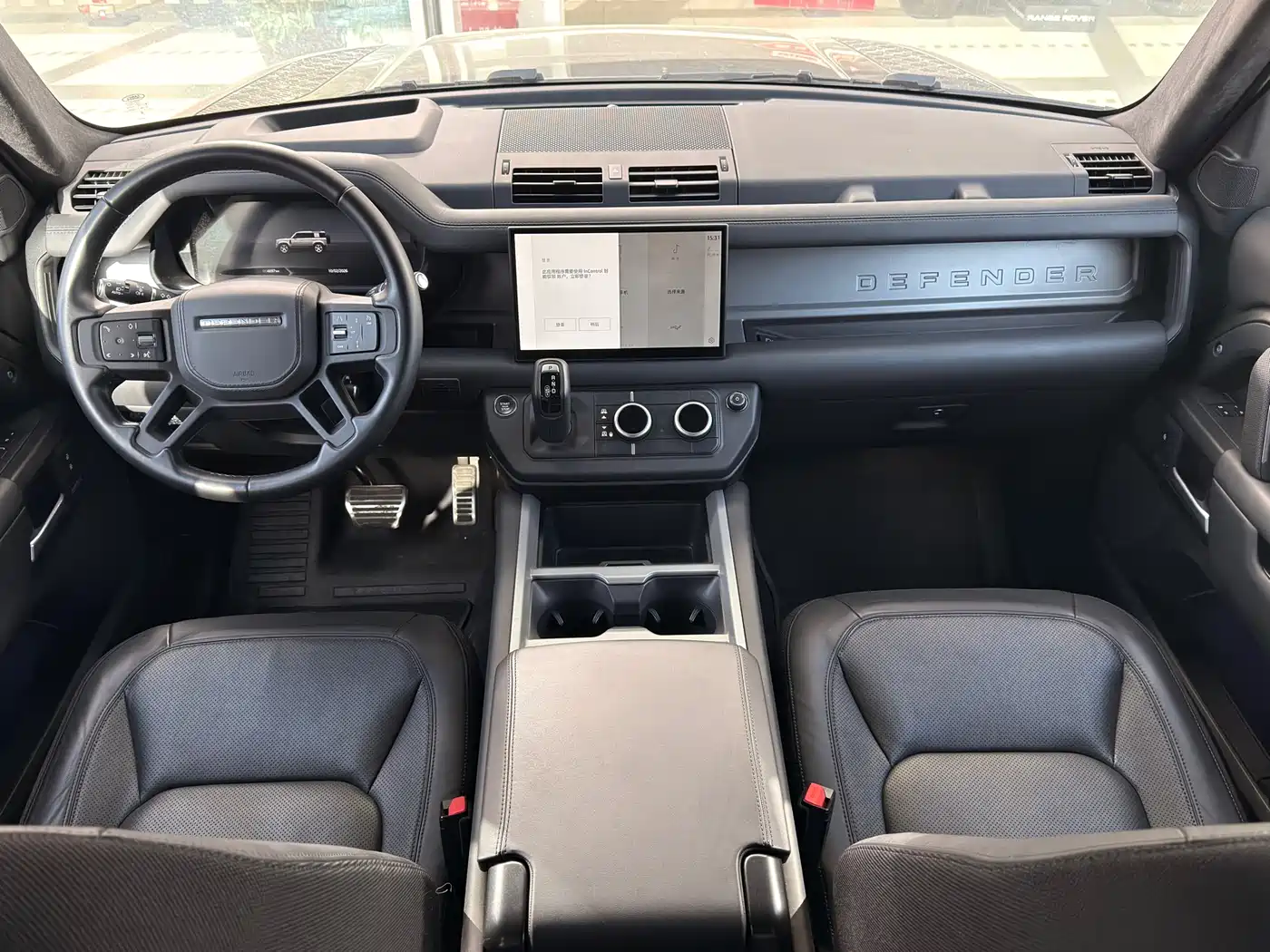 Land Rover Defender 2025 110 3.0T P400 X фото 10