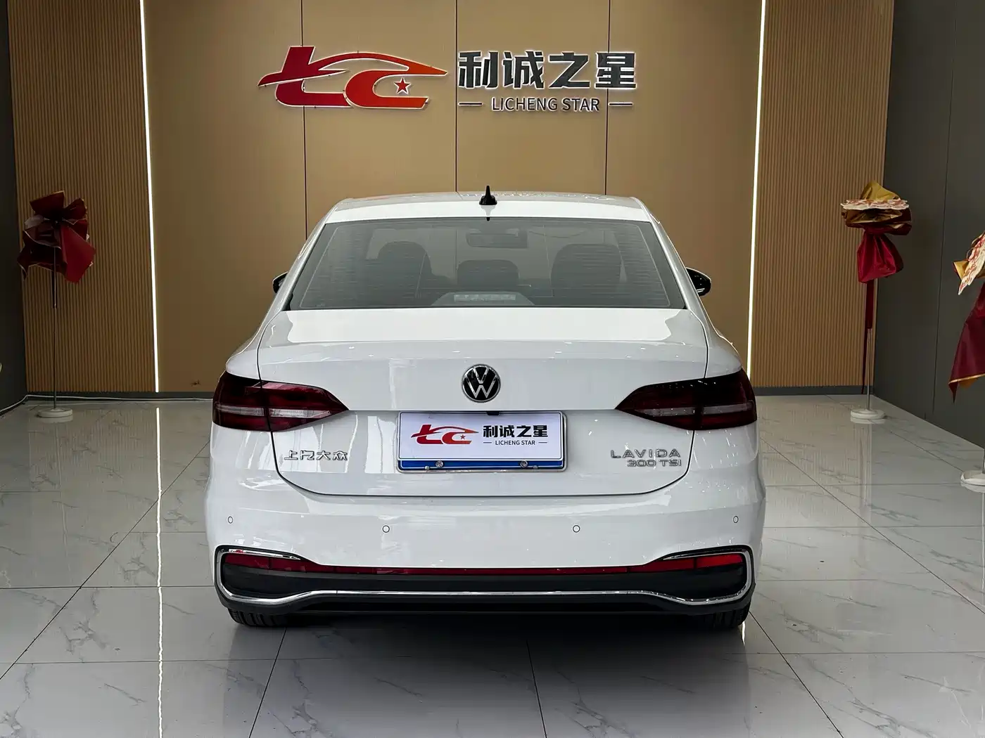 Фото 5 - Volkswagen Lavida