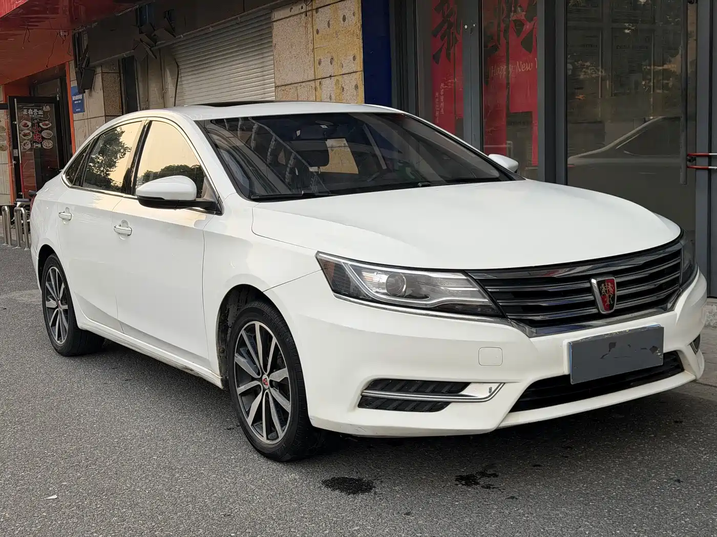 Roewe i6 2018 2018 20T Automatic Internet ZhiXiang Edition