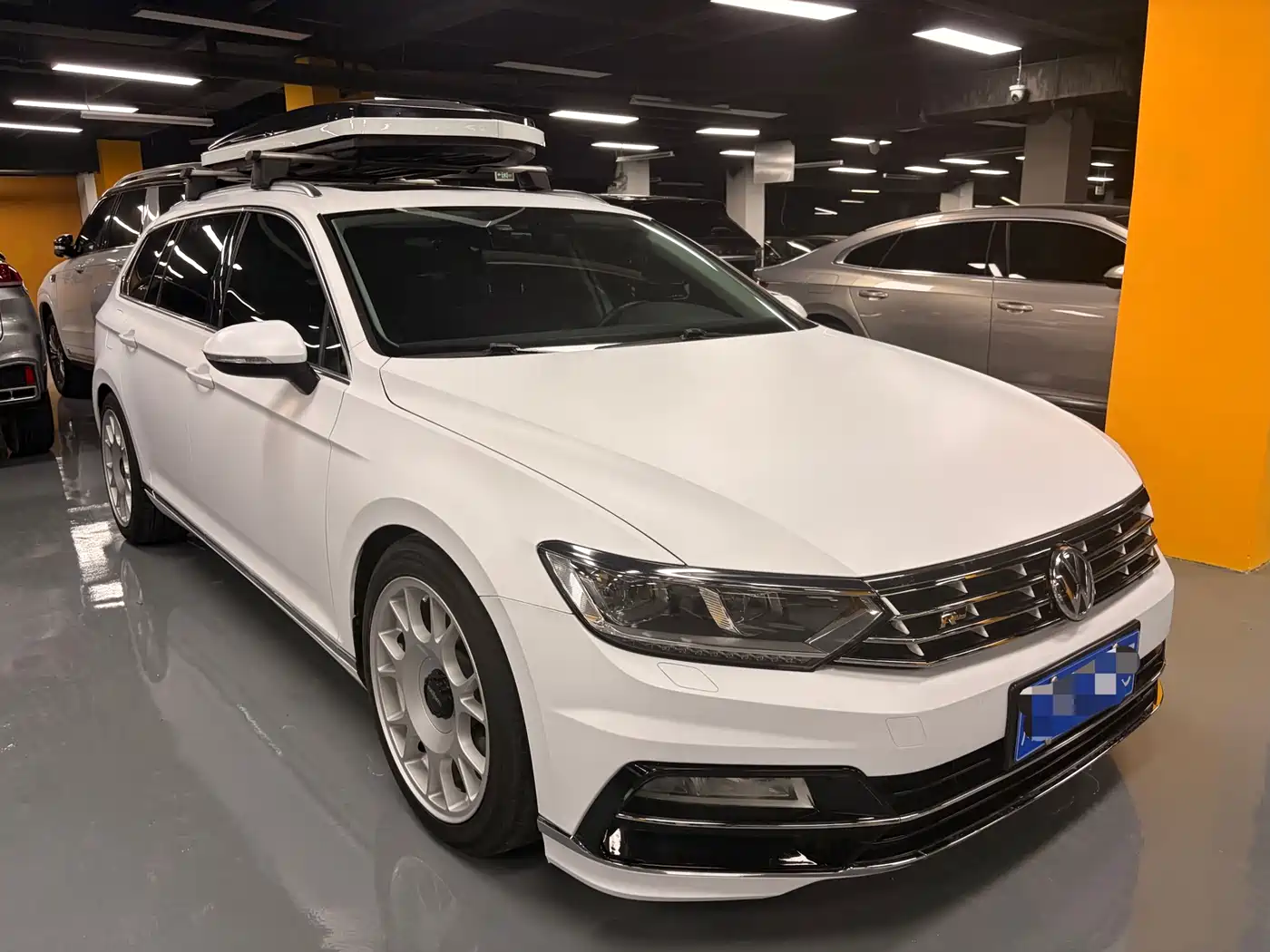 Volkswagen Weilan 2016 380TSI FWD R-line фото 3