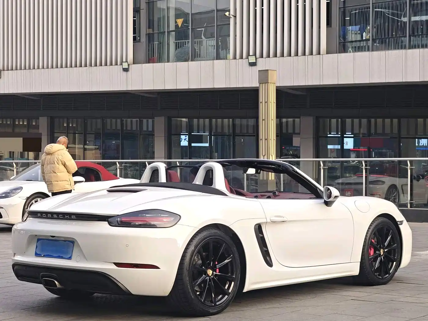 Porsche 718 2023 Boxster Style Edition 2.0T фото 12