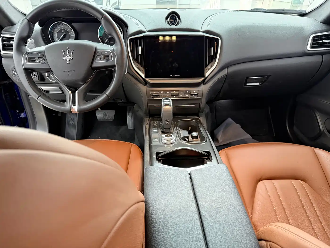 Фото 7 - Maserati Ghibli