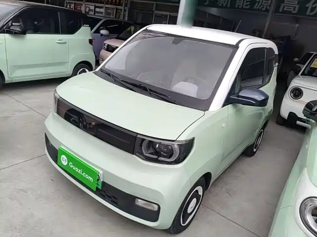 Wuling Hongguang MINI EV Macaron Премиум, литий-железо-фосфатный аккумулятор