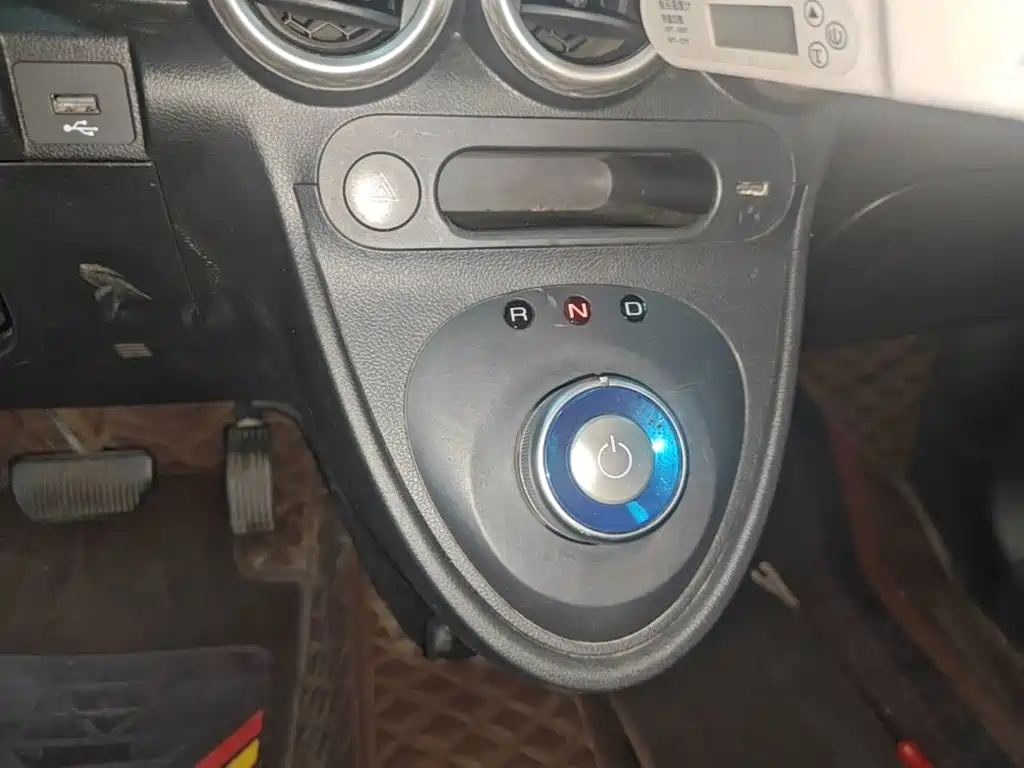 Ora Black Cat 2022 2022 351km Standard (NMC)