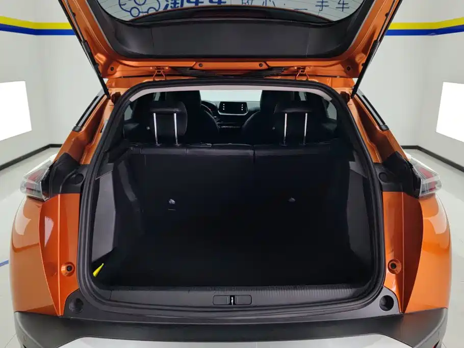 Photo 4 - Peugeot 2008