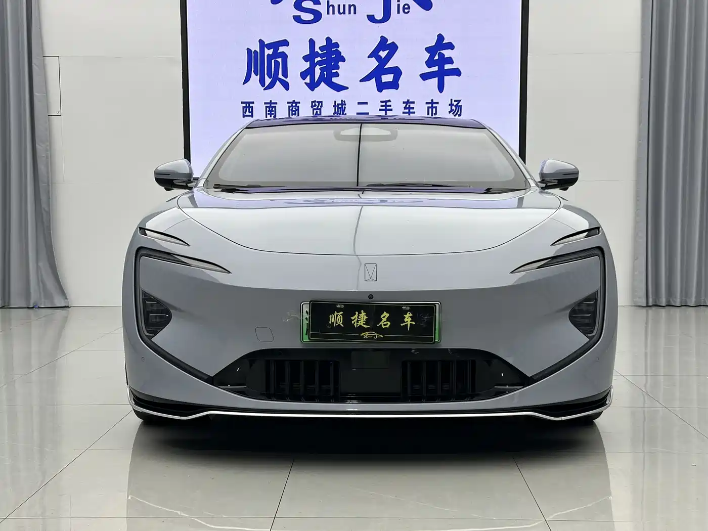 Avatr 12 2023 650 Triple Laser AWD Performance Edition фото 2