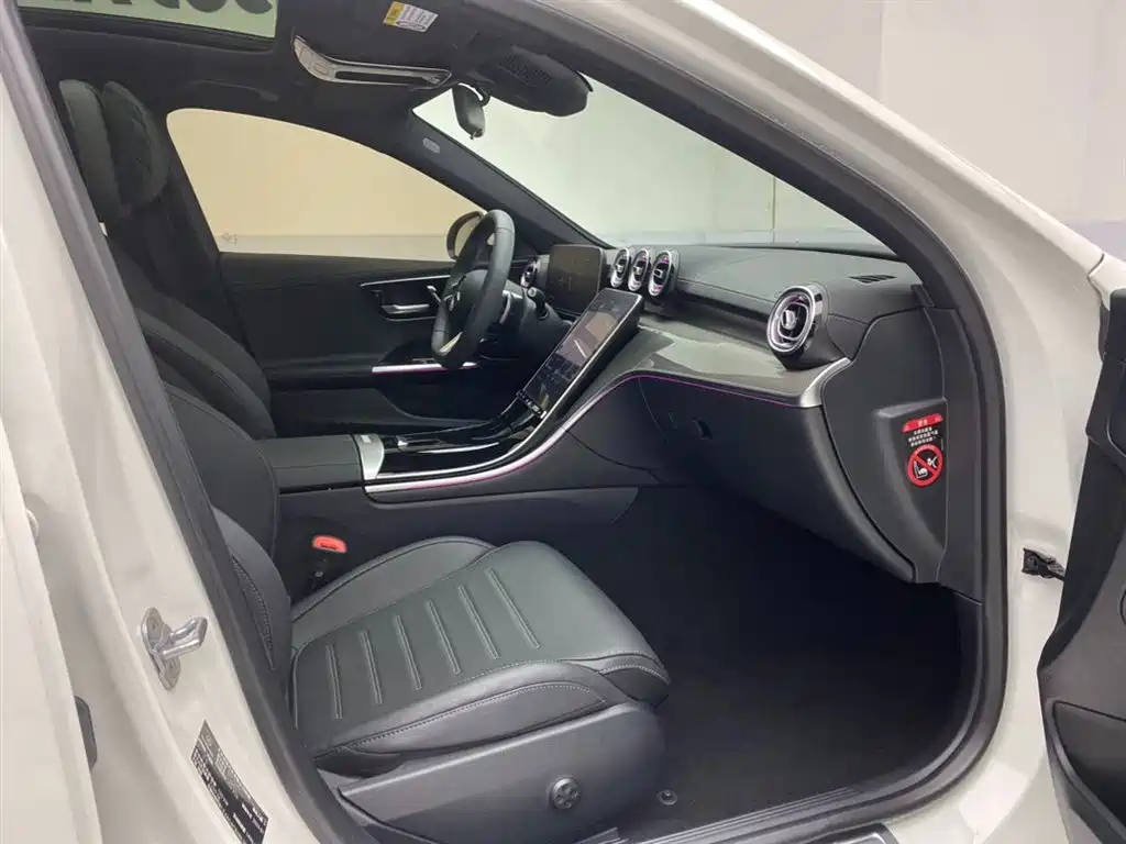 Mercedes-Benz C-Class 2024 Facelift C 260 L Sport фото 18
