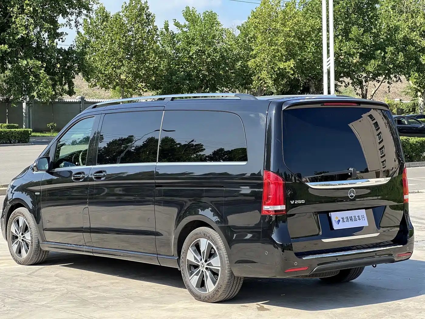 Mercedes-Benz V-Class 2020 Model V 260 L Long Wheelbase Luxury фото 26