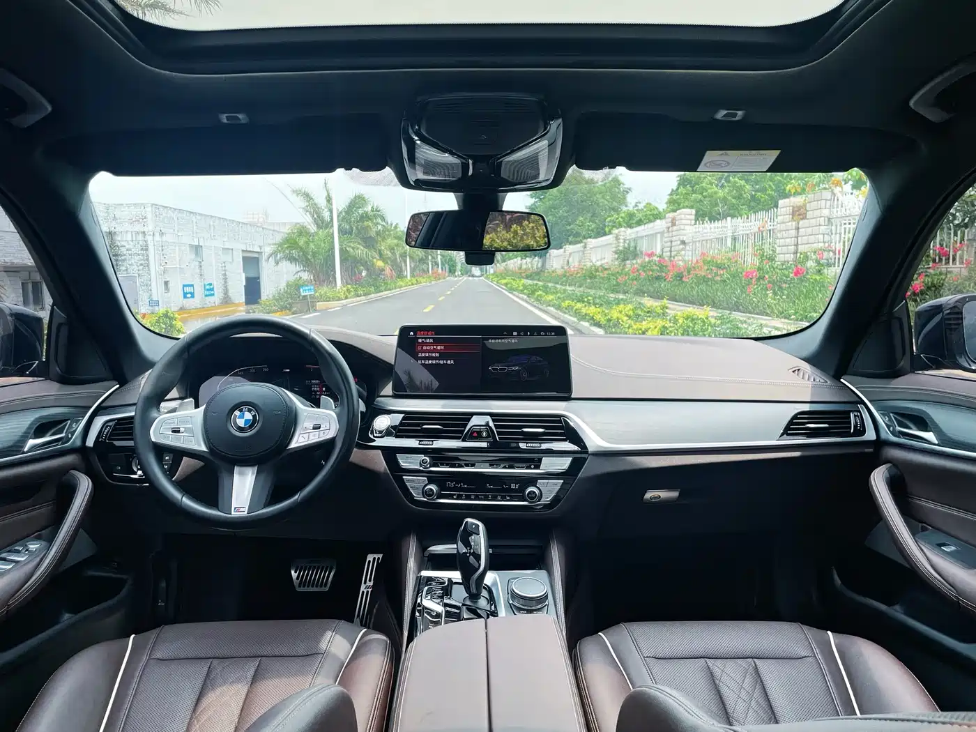 BMW 5 Series 2022 Model Second Facelift 530Li Leading M Sport Package фото 12