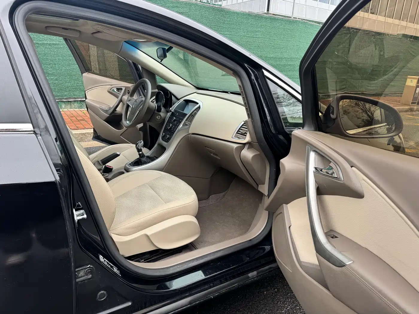 Buick Excelle 2013 Model GT 1.6L Manual Progressive фото 9