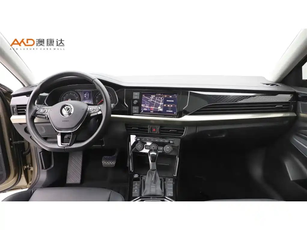 صورة 5 - Volkswagen Passat