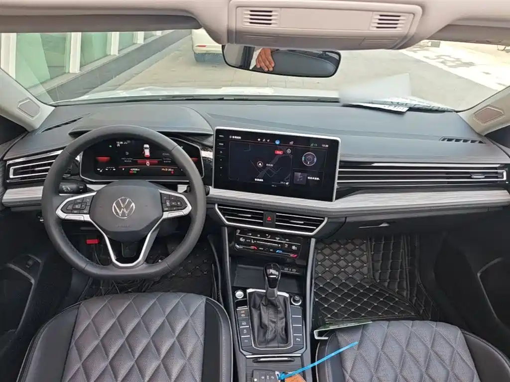 Volkswagen Sagitar 2023 Model Year 200TSI DSG Surpass Edition фото 10