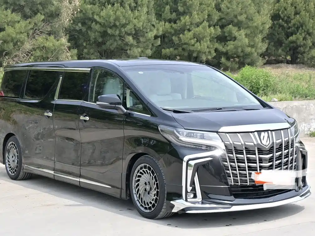 Toyota Alphard 2018 Facelift 3.5L Premium Edition фото 4