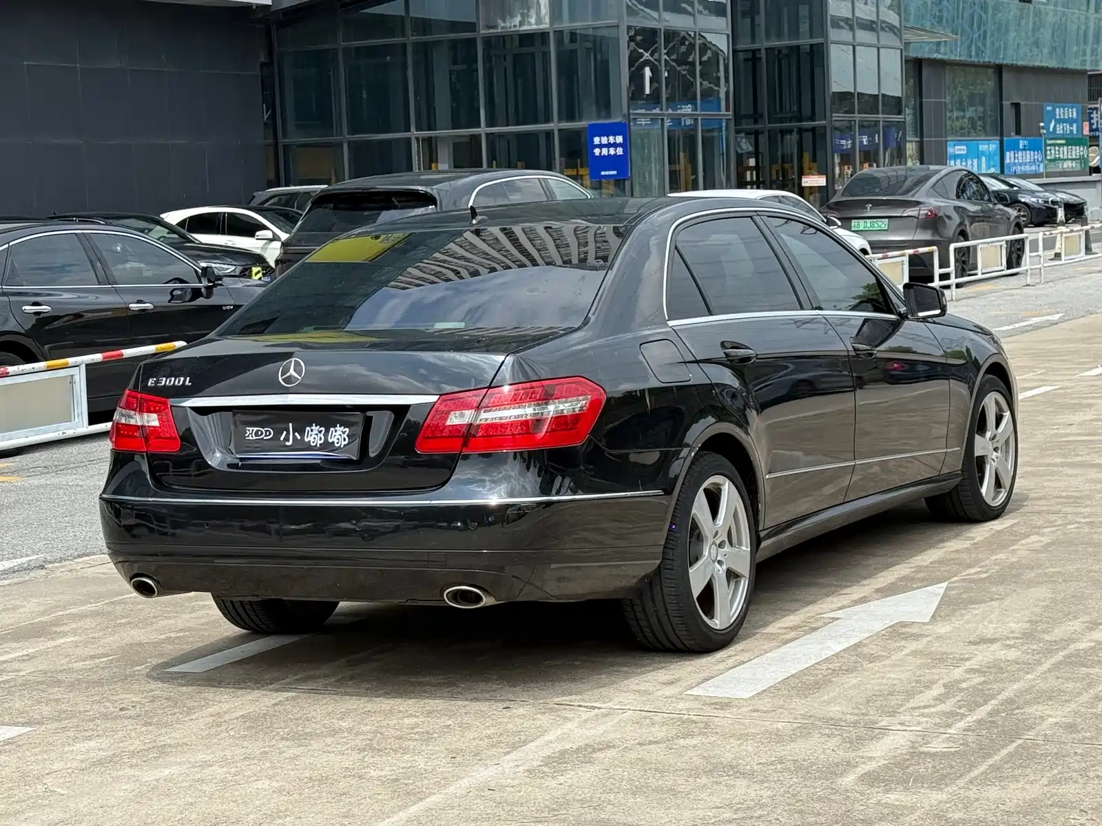 Photo 4 - Mercedes-Benz E-Class