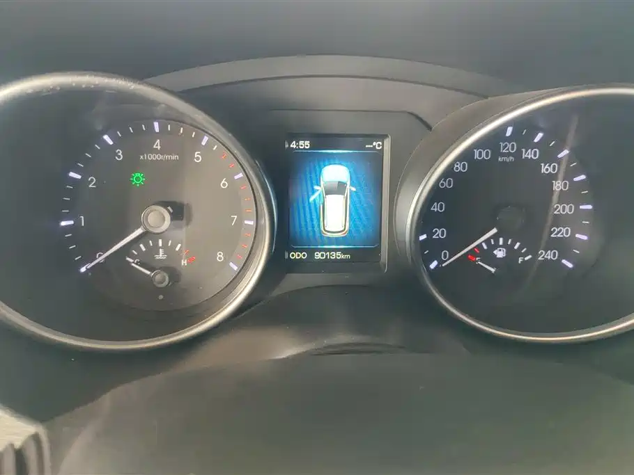 Haval H6 Coupe 2015 Model Blue Label 2.0T Automatic 2WD Elite фото 14