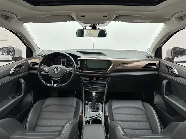 Volkswagen Tharu 2021 280TSI 2WD Luxury Plus фото 9