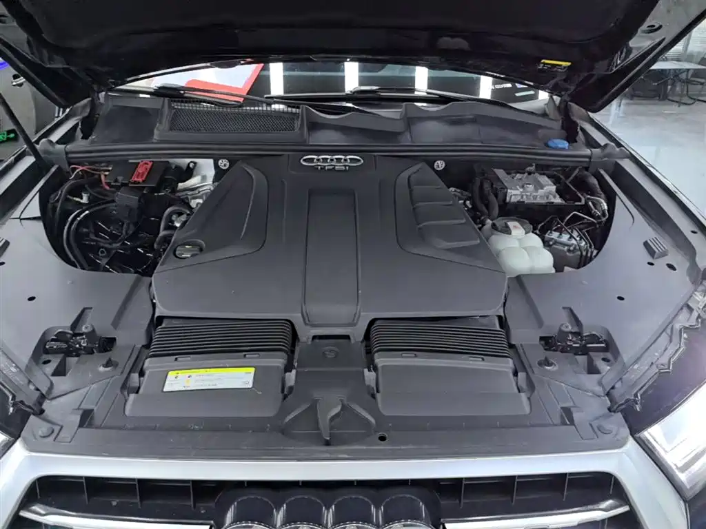 Audi Q7 2018 40 TFSI Comfort фото 20