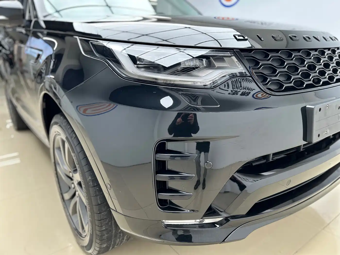 Land Rover Discovery 2021 360PS R-Dynamic S фото 23