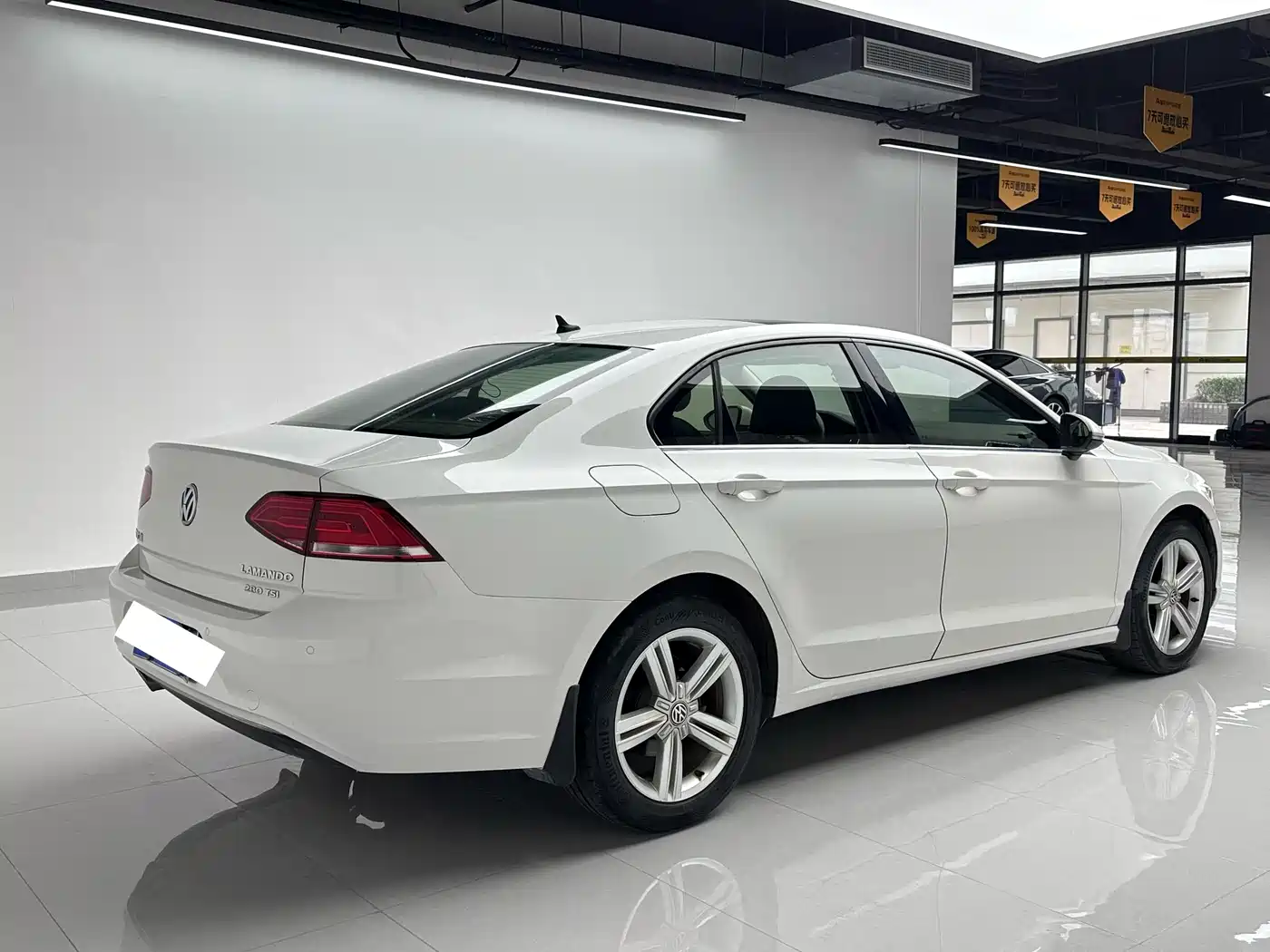 Volkswagen Lamando 2015 280TSI DSG Comfort фото 5