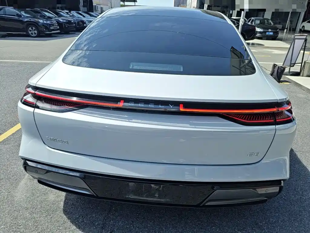 Geely Galaxy Galaxy E8 2025 2025 700km Long Voyage Smart Drive Edition