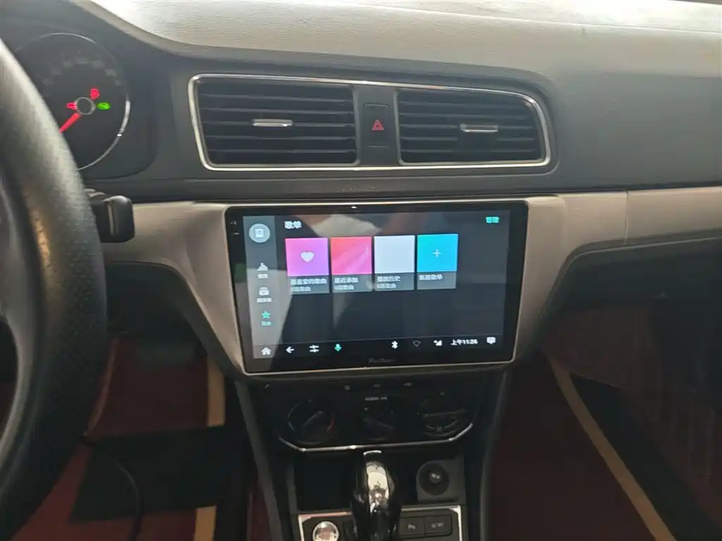 Volkswagen Lavida 2017 1.6L Automatic Comfort Edition фото 13