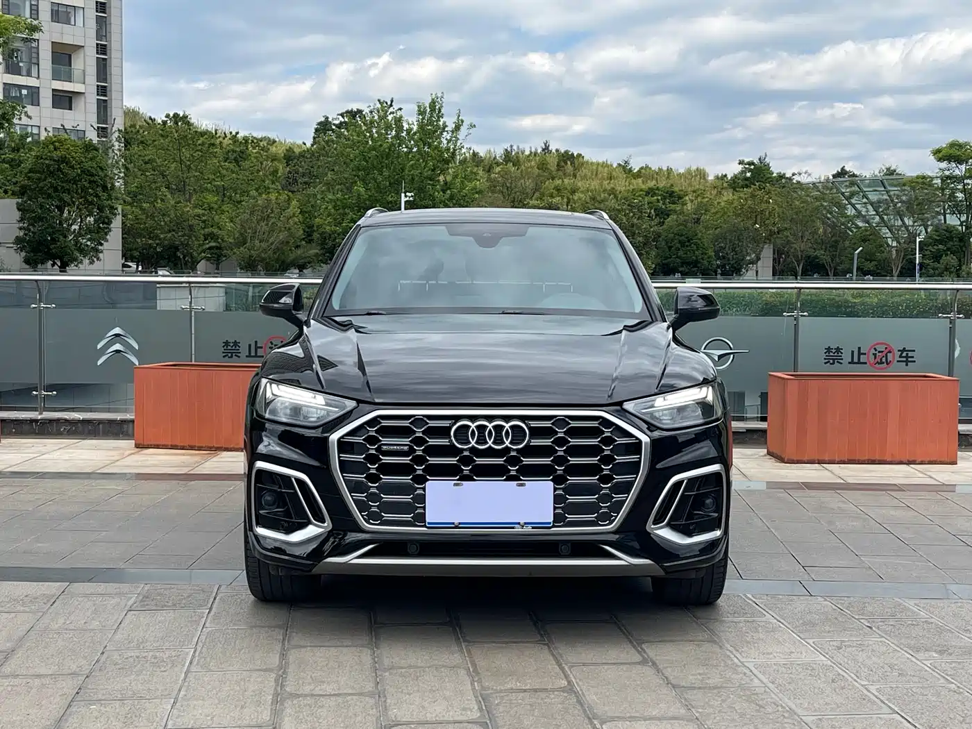 Audi Q5L 2022 40T Luxury Dynamic фото 2