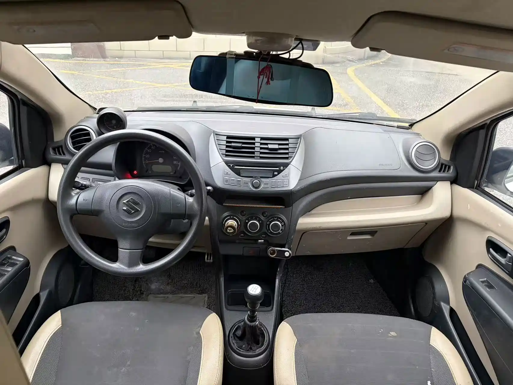 Фото 10 - Suzuki Alto