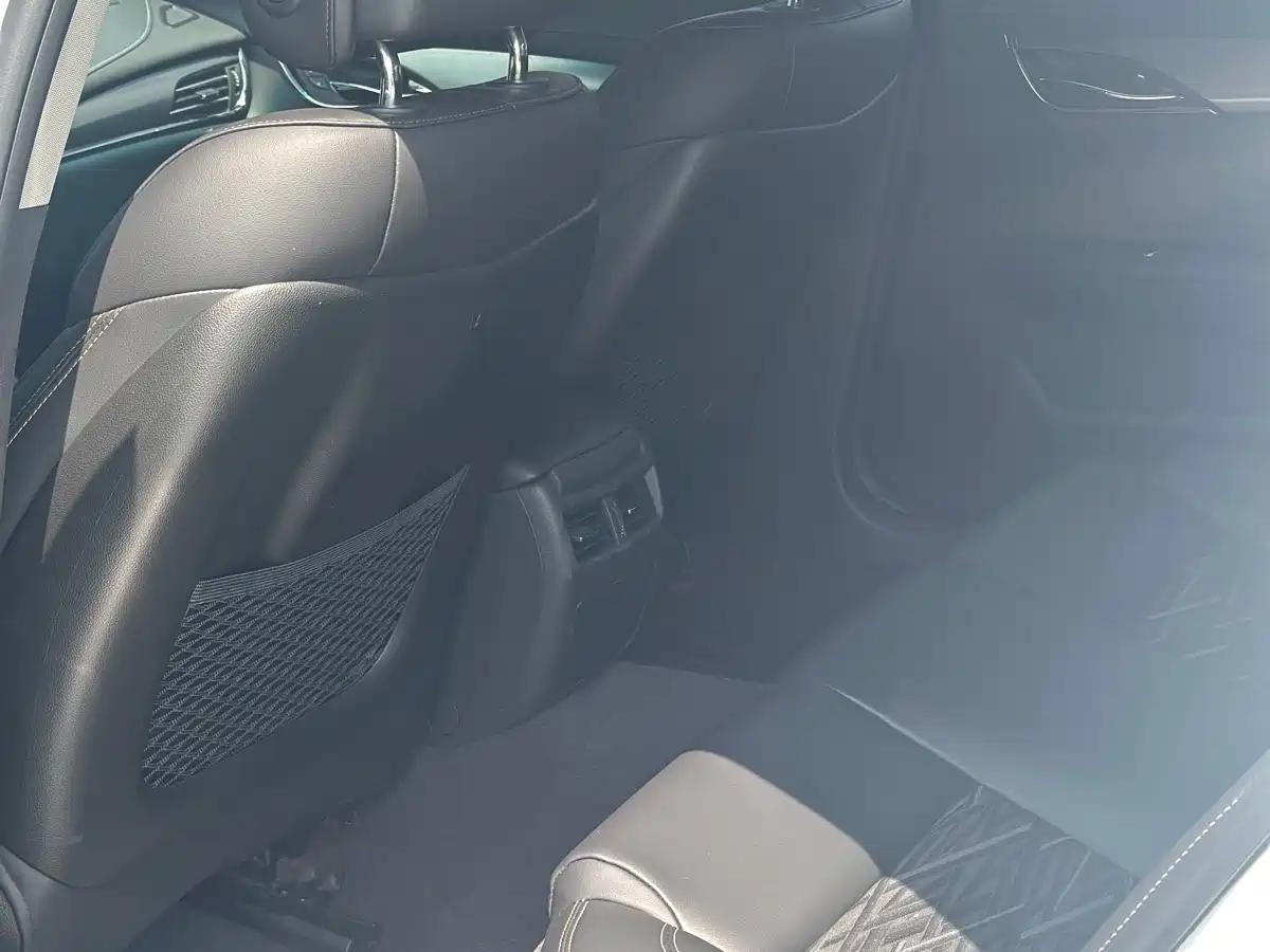 Cadillac ATS-L 2017 28T Technology фото 8