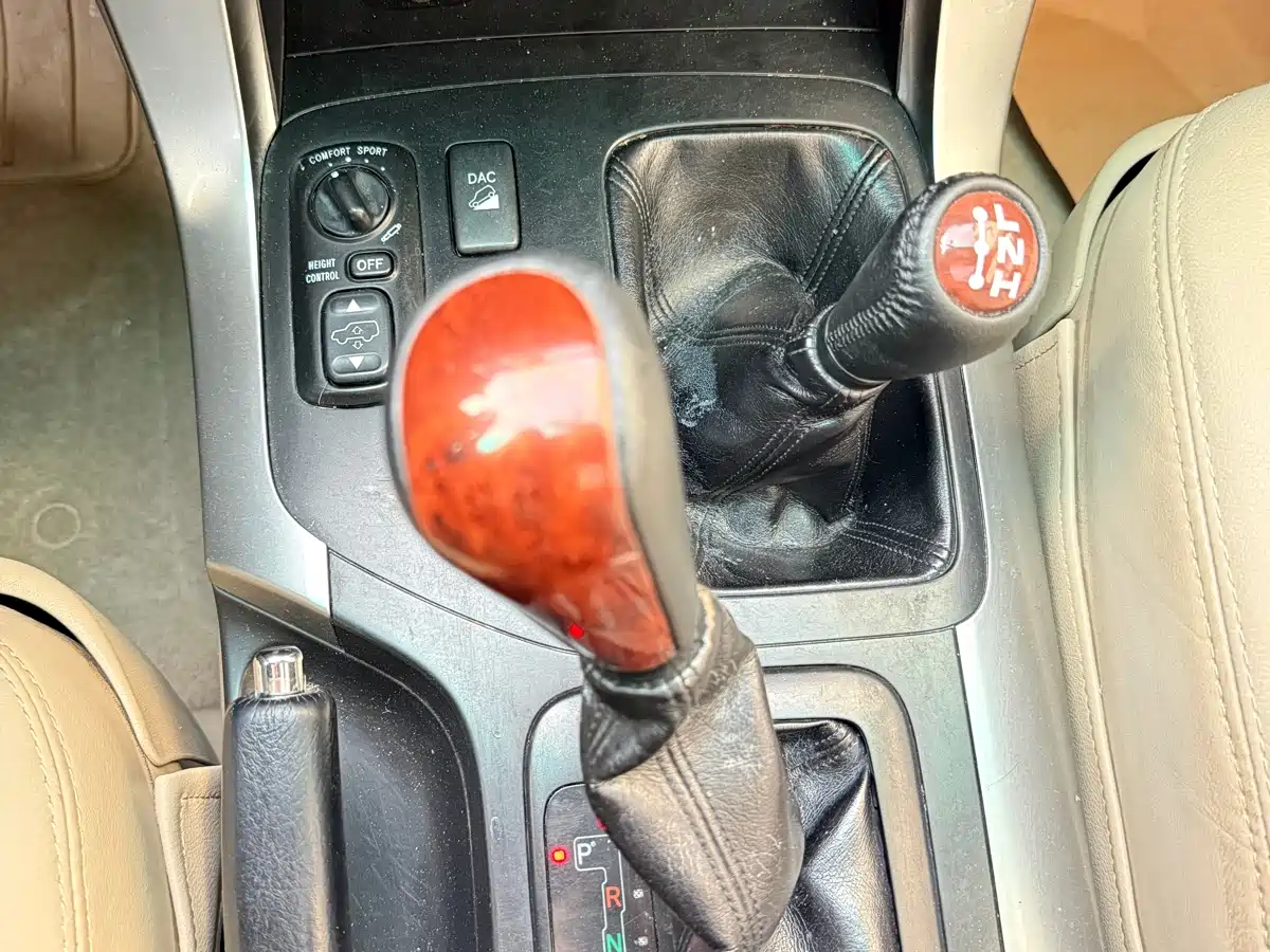Toyota Prado 2006 4.0L Automatic VX NAVI Edition фото 11