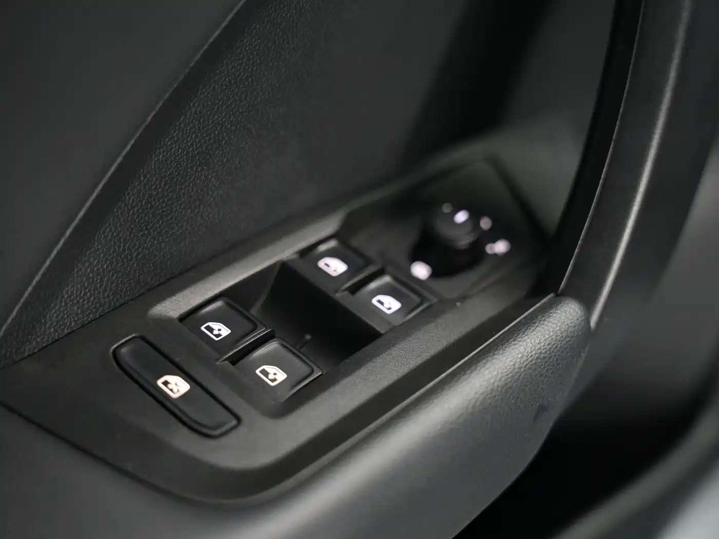 Volkswagen Tharu 2020 Model 280TSI 2WD Luxury Plus China VI фото 12