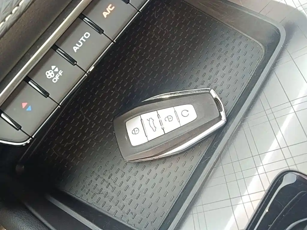 Фото 9 - Geely Preface