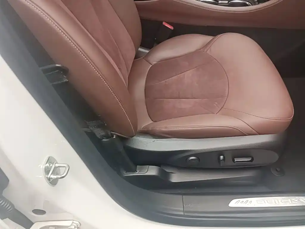 Фото 20 - Buick Envision Plus