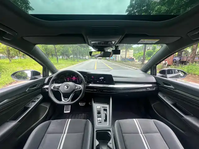 Volkswagen Golf 2021 280TSI DSG R-Line — фото 5