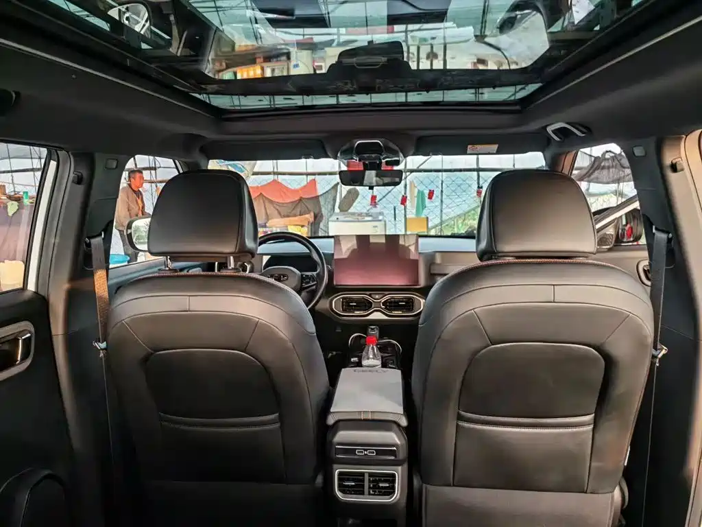 Photo 4 - Geely Cowboy