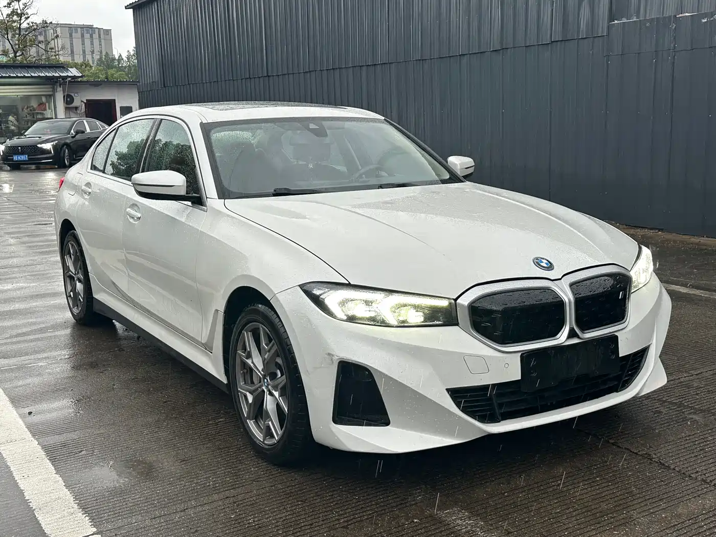 BMW i3 2024 eDrive 35 L фото 3