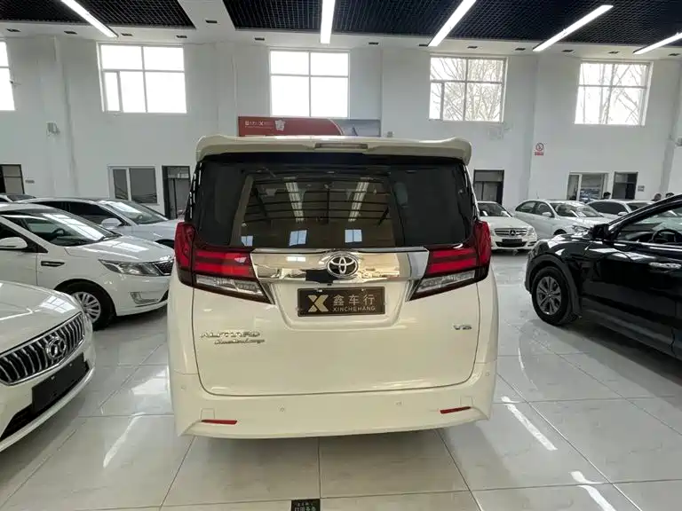 Toyota Alphard 2018 3.5L Premium фото 18