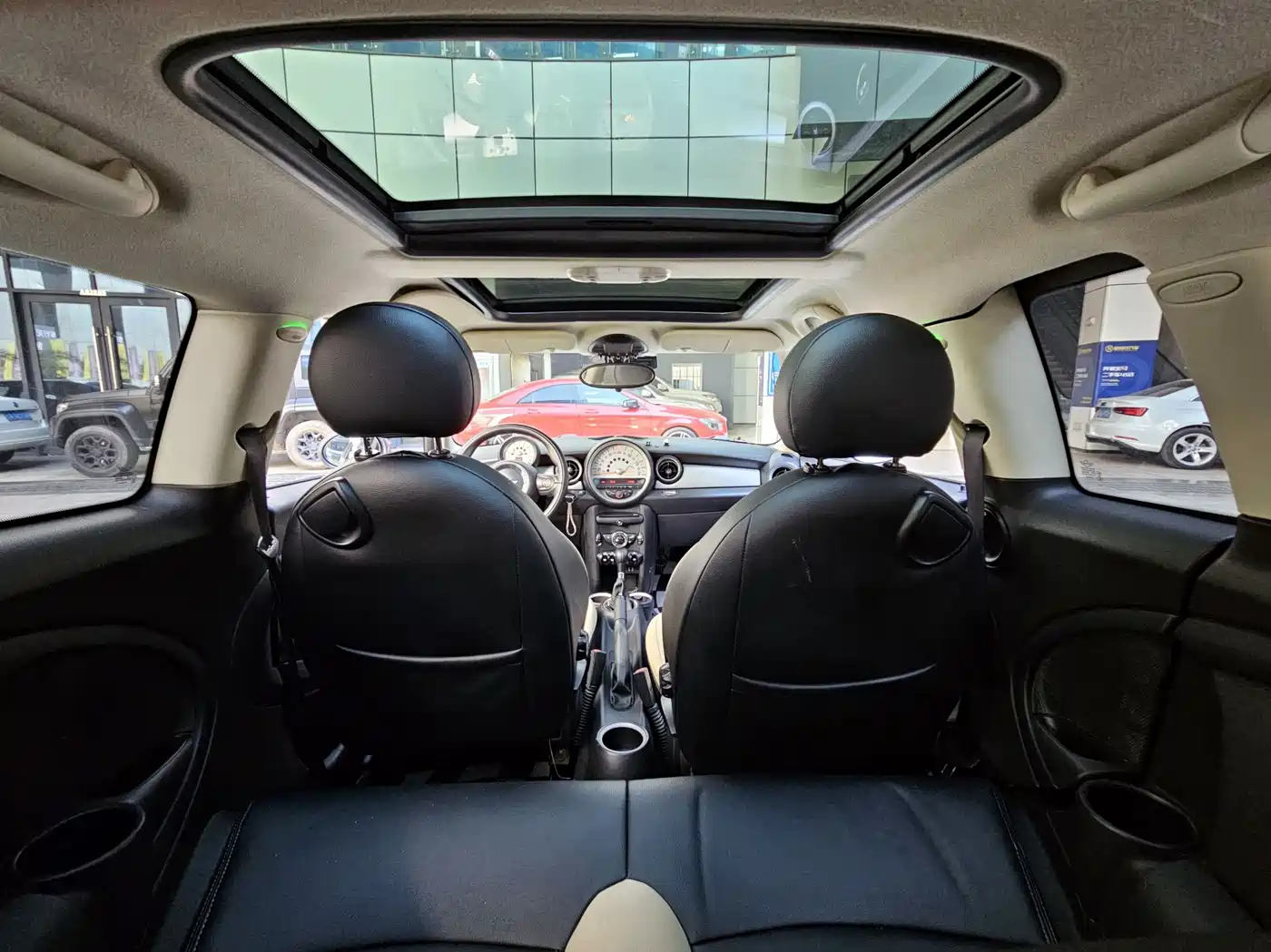 Фото 24 - MINI CLUBMAN