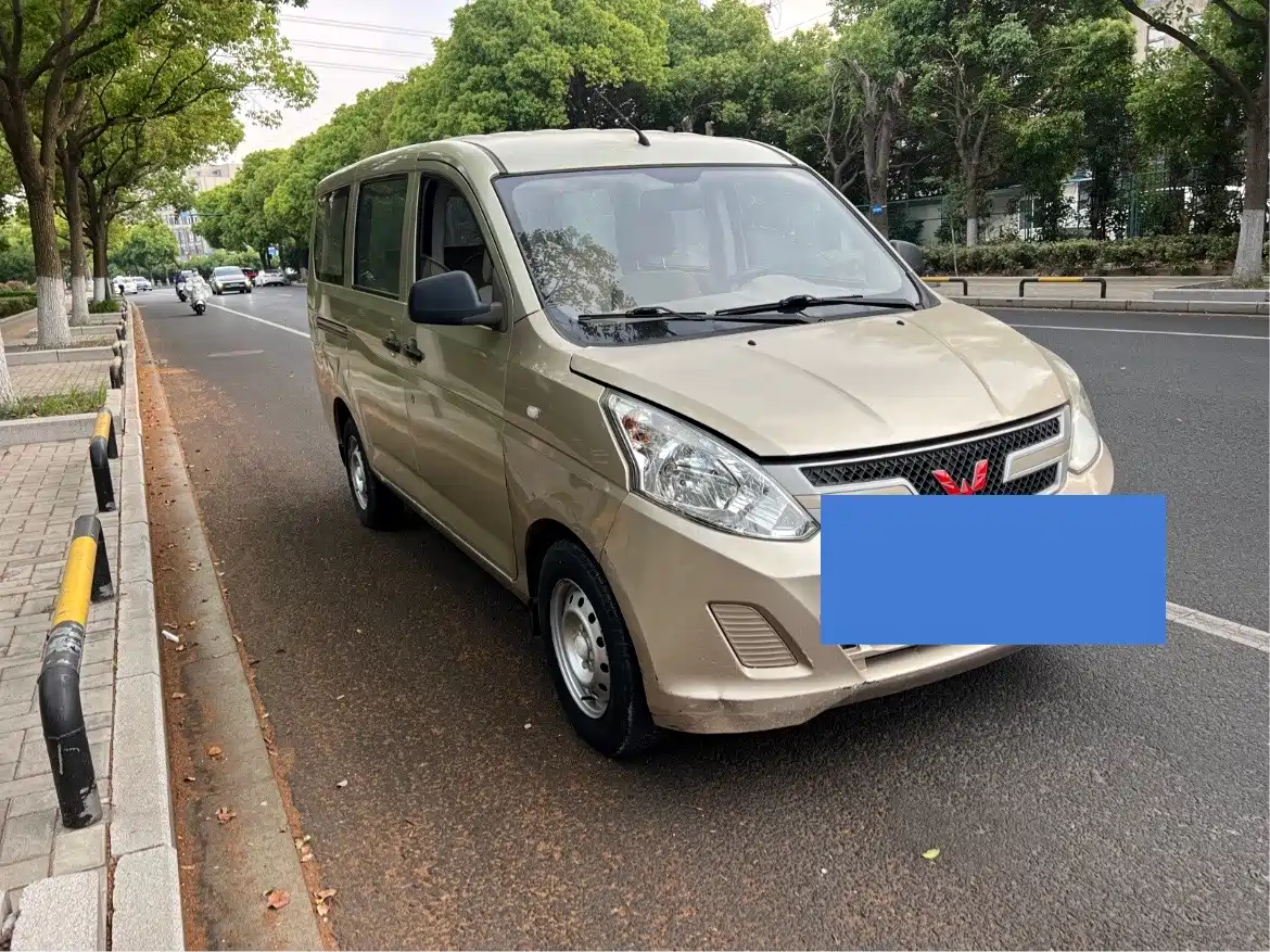 Wuling Motors Wuling Rongguang V 2017 2016 1.2L Standard