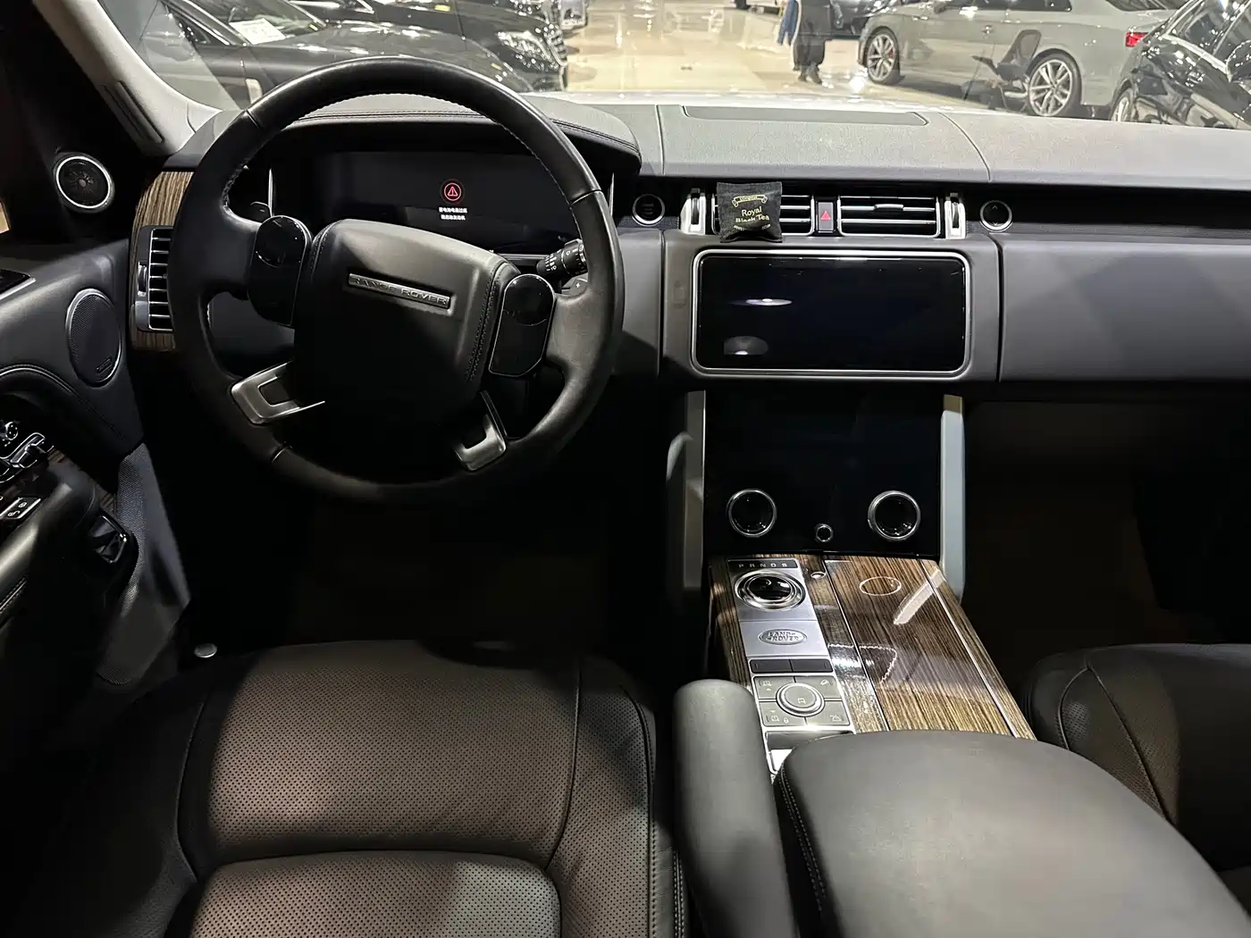 Land Rover Range Rover 2019 3.0 SCV6 Heritage Edition фото 16