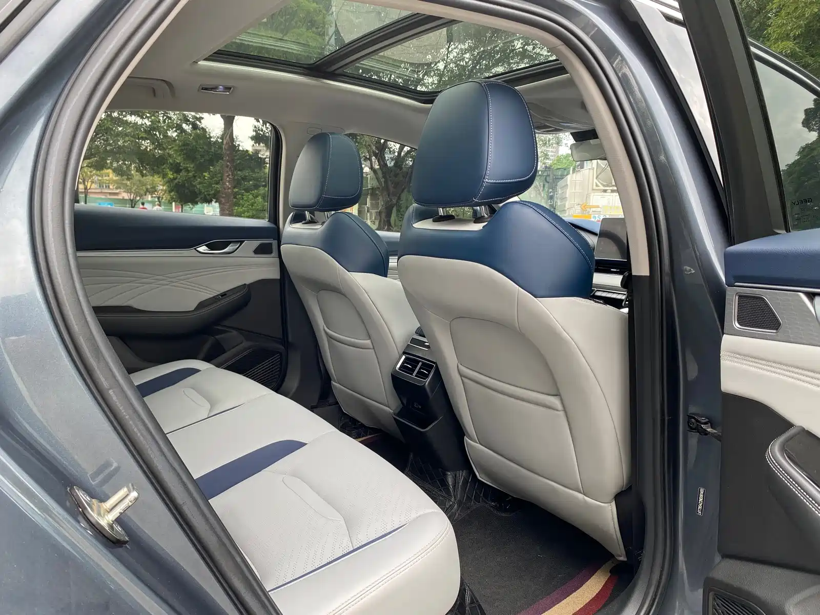Фото 14 - Geely Preface