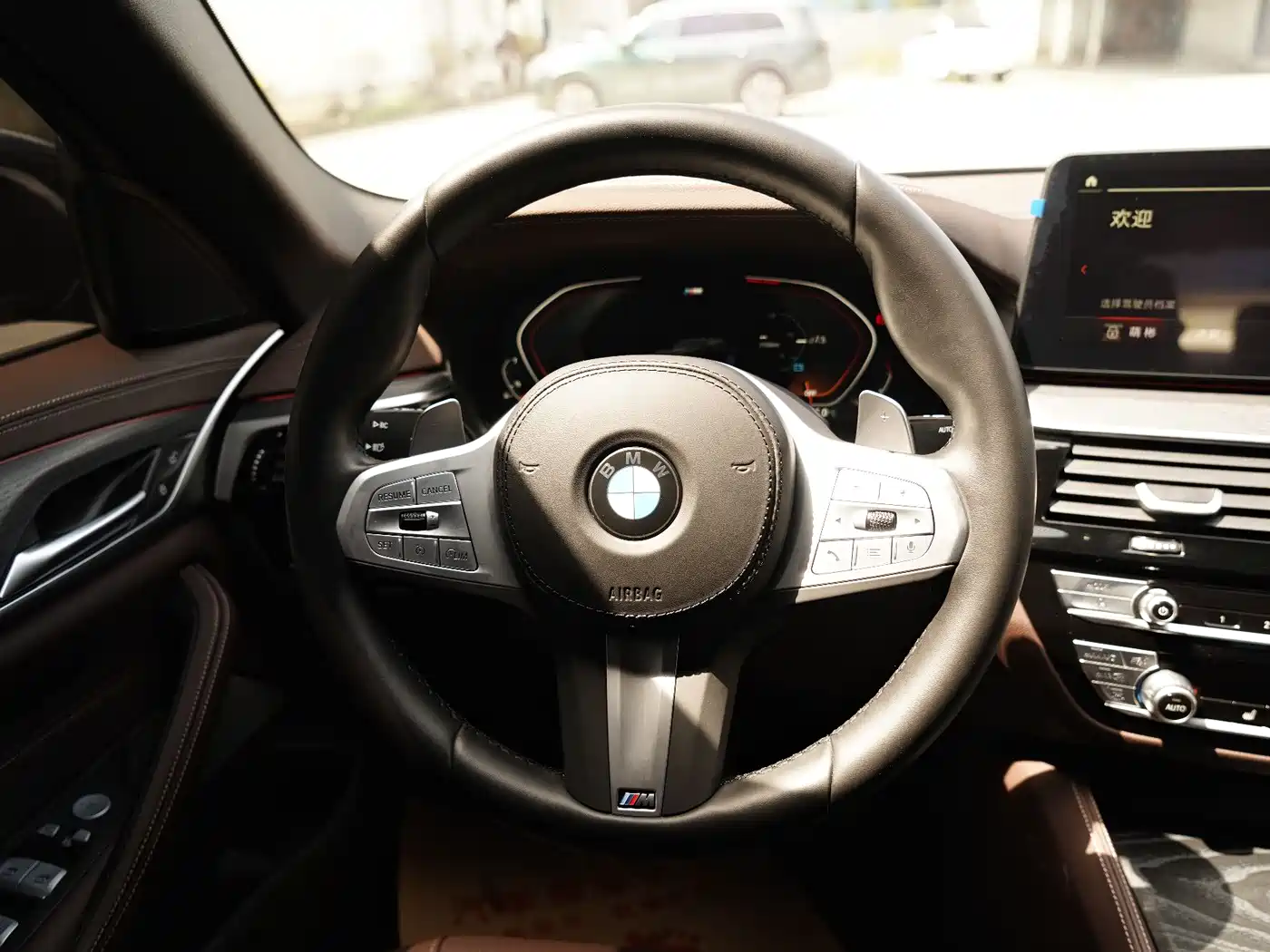 BMW 5 Series 2023 Facelift 530Li Leading M Sport Package фото 11