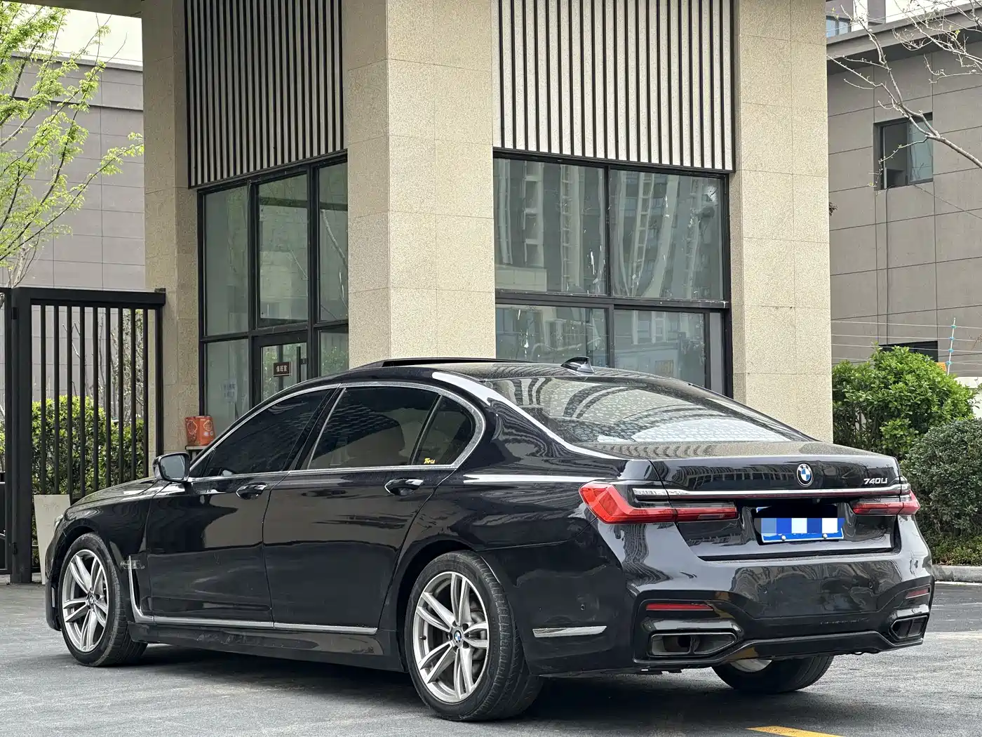BMW 7 Series 2018 730Li Leading Type M Sport Package фото 6