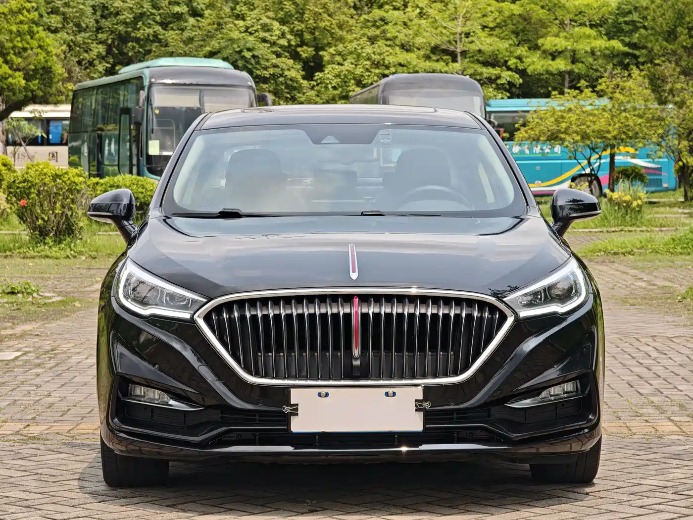 Hongqi H5 2020 1.8T Automatic Smart Connection Qi Enjoy Edition фото 2