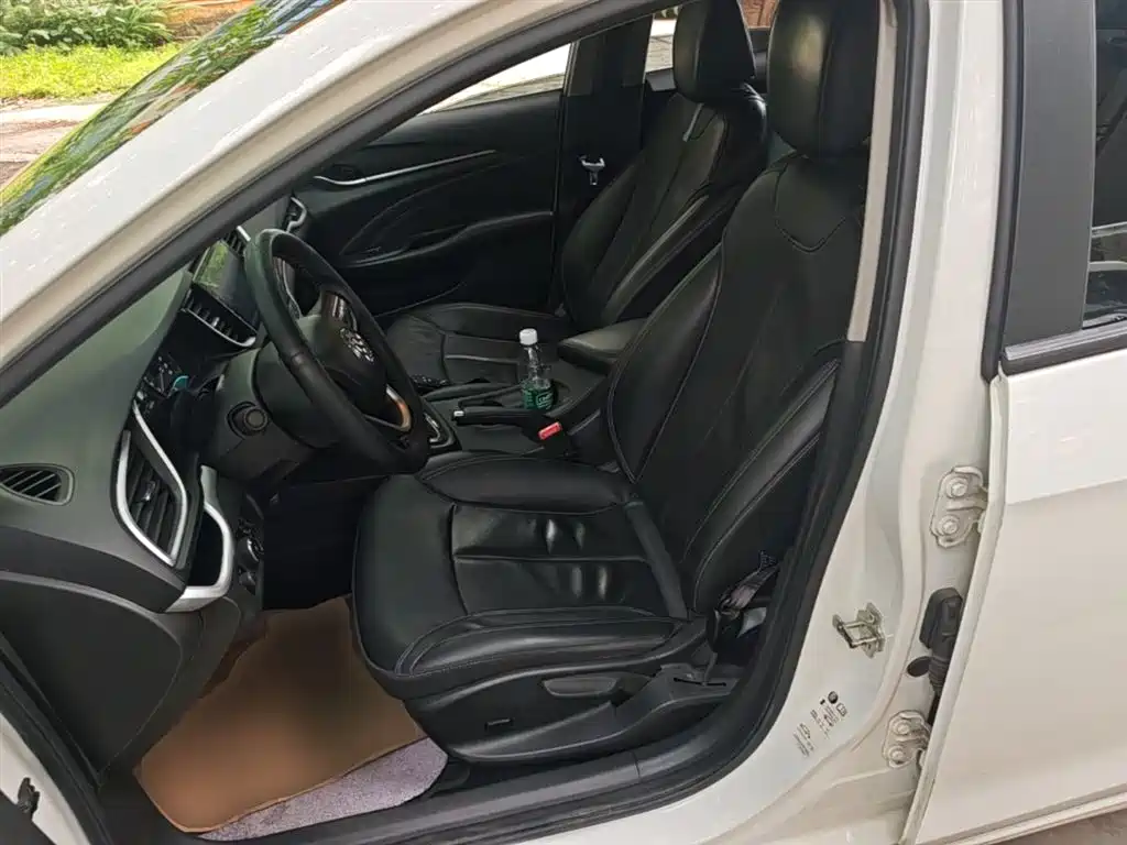 Buick Excelle 2015 18T Dual-Clutch Luxury фото 15