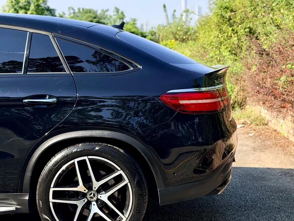 Mercedes-Benz GLE Coupe 2017 GLE 500 4MATIC Coupe SUV фото 10