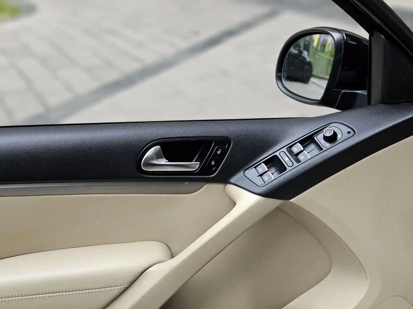 Volkswagen Tiguan 2013 1.8TSI Auto 2WD Comfort Edition фото 17