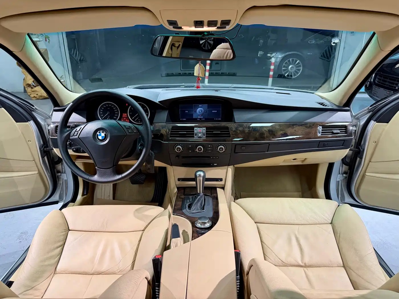BMW 5 Series 2005 Model 530i фото 17