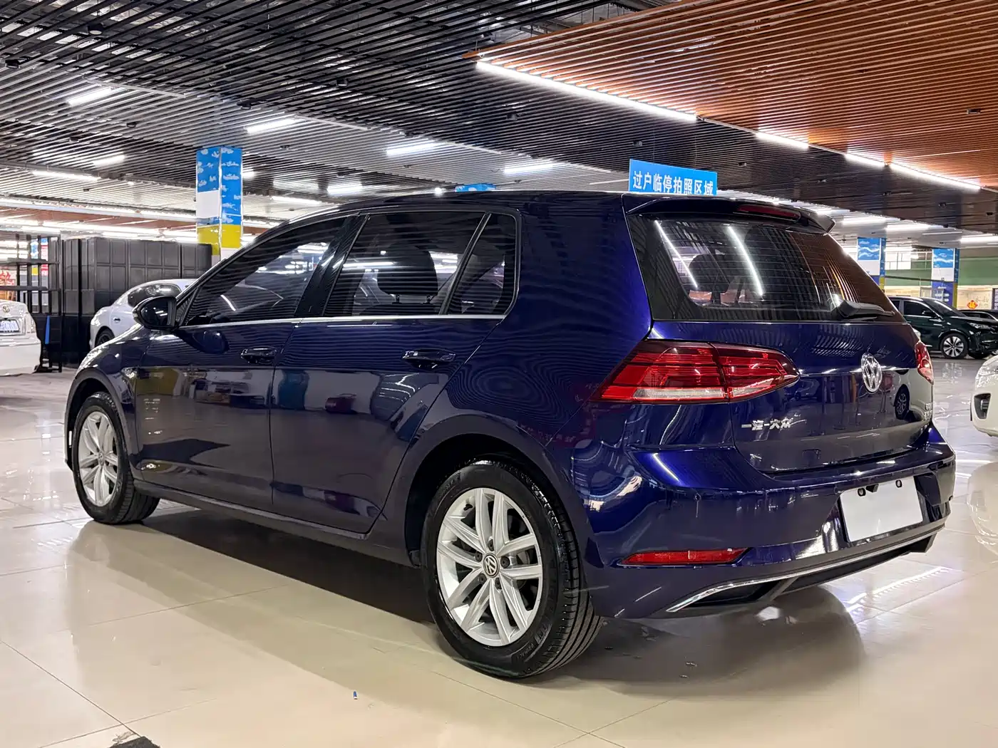 Volkswagen Golf 2018 230TSI Automatic Comfort фото 7
