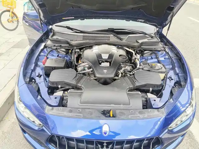 Maserati Ghibli 2018 Facelift 3.0T Standard Edition — фото 3