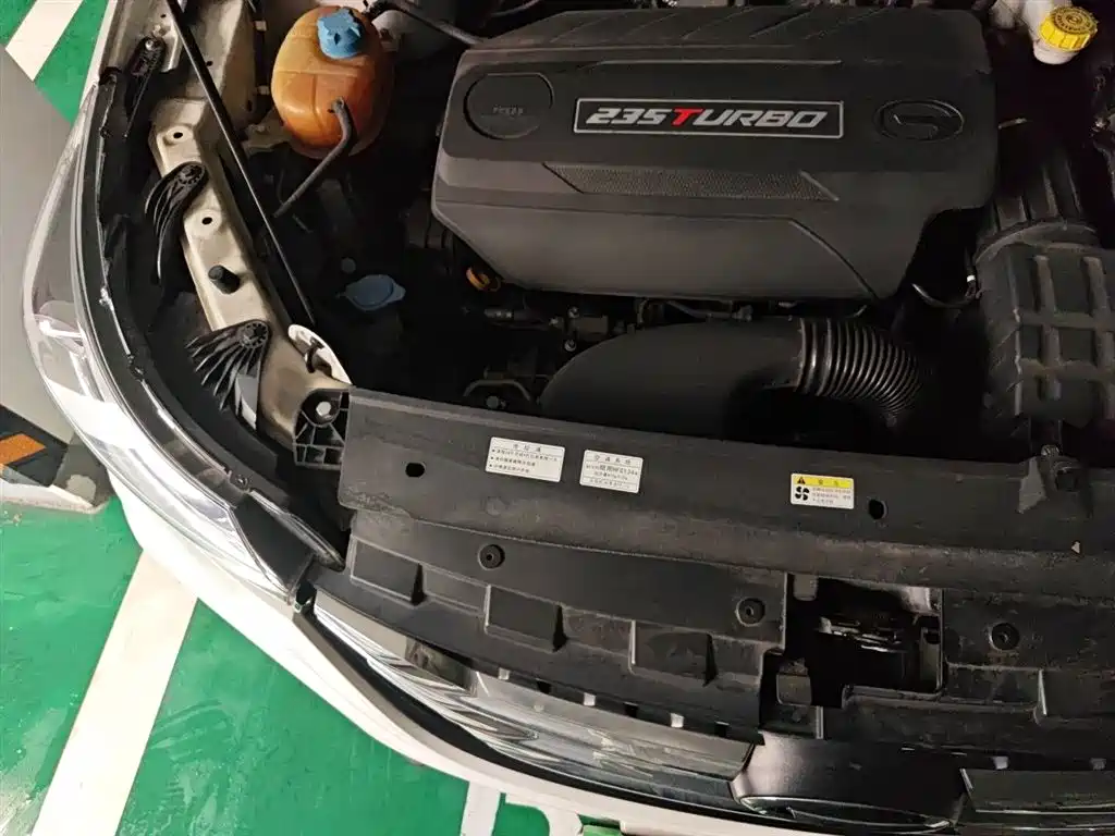 GAC Trumpchi Trumpchi GS4 2018 235T Automatic 2WD Luxury Smart Connect Million Commemorative Edition фото 21
